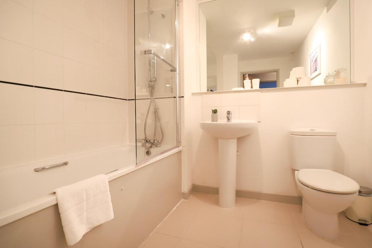 Beautiful 2 Bedroom Property In Borough Londres Exterior foto